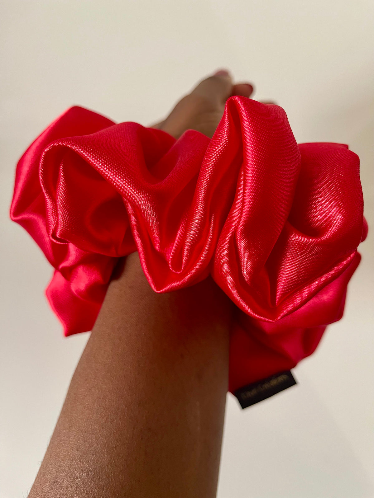Chouchou en satin “LOVE” taille XL