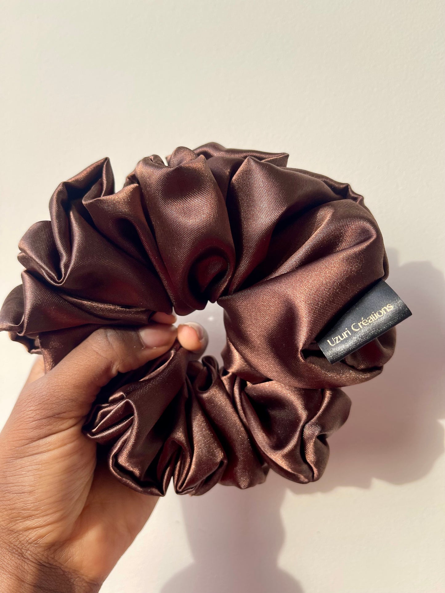 Chouchou en satin “CHOCO” XL