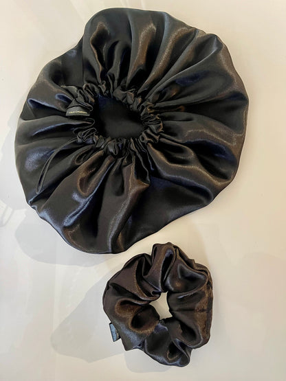 Bonnet en satin - Taie d'oreiller en satin - chouchou en satin taille M - Pack cadeau luxe “NOIR INTENSE”