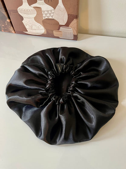 Bonnet en satin - Taie d'oreiller en satin - chouchou en satin taille M - Pack cadeau luxe “NOIR INTENSE”