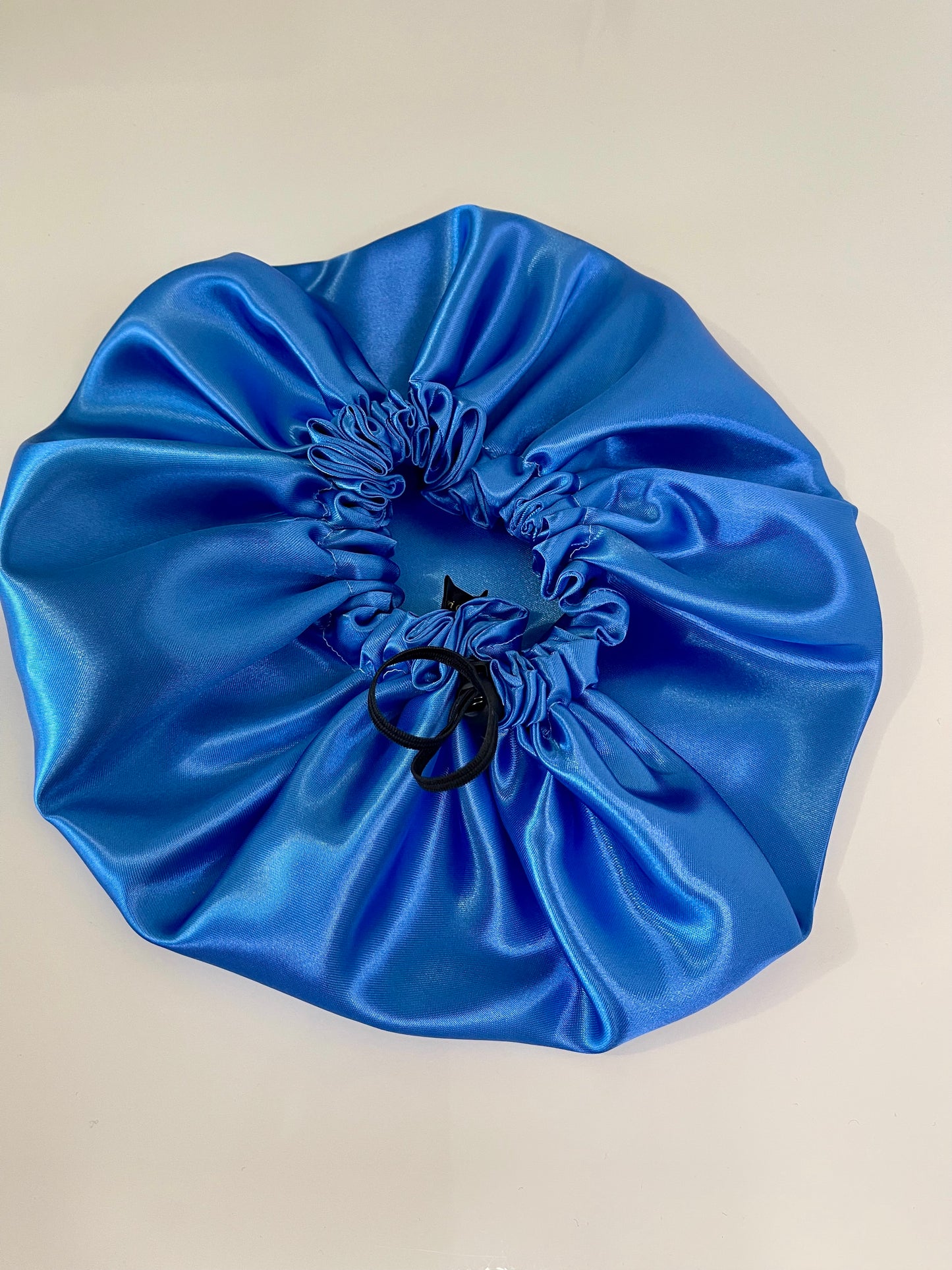 Bonnet en satin/ bonnet de nuit pour enfant avec motif