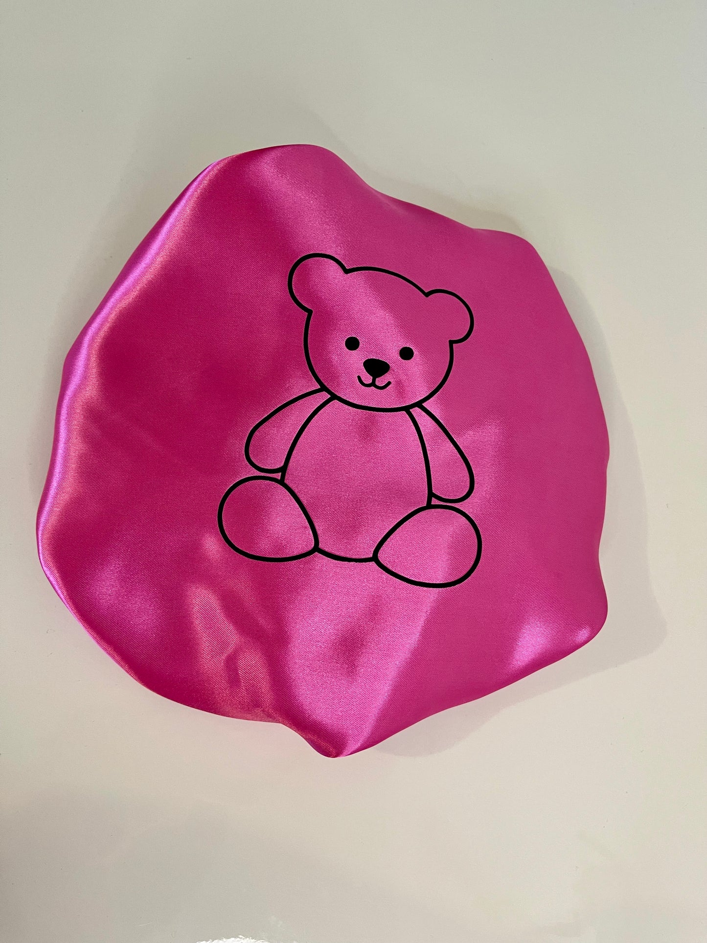 Bonnet en satin pour enfant avec motif