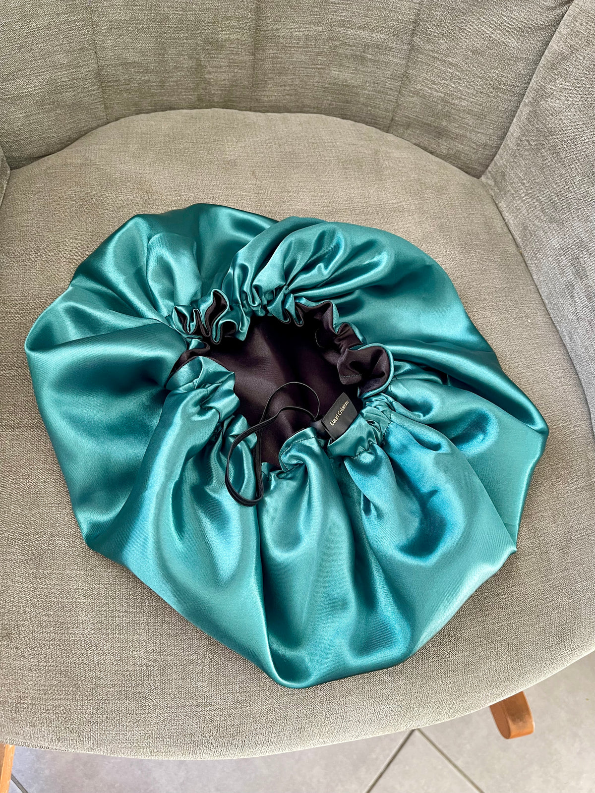 Bonnet en satin- bonnet de nuit réversible et ajustable avec cordon - protection cheveux optimale