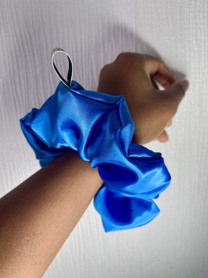 chouchou en satin taille M UZURI CRÉATIONS