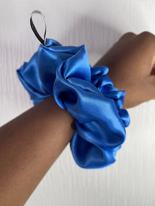 chouchou en satin taille M UZURI CRÉATIONS